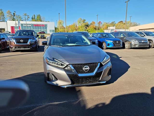 2023 Nissan Maxima SV