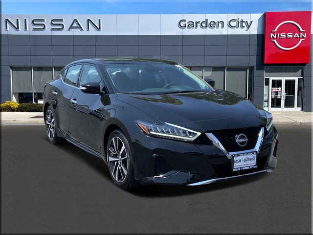 2023 Nissan Maxima SV