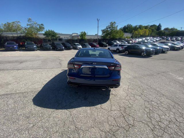 2023 Nissan Maxima SV