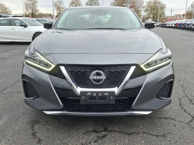 2023 Nissan Maxima SV