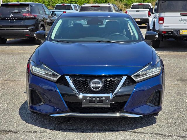 2023 Nissan Maxima SV