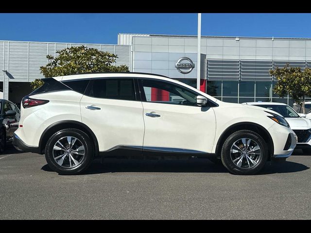 2023 Nissan Murano SV