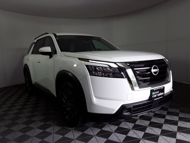 2023 Nissan Pathfinder SV