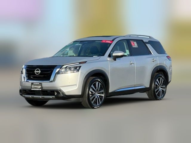 2023 Nissan Pathfinder Platinum