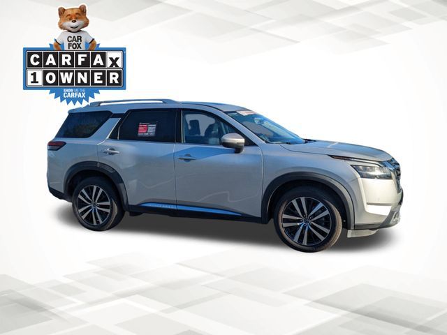 2023 Nissan Pathfinder Platinum