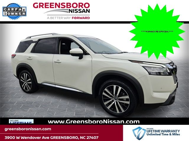 2023 Nissan Pathfinder Platinum