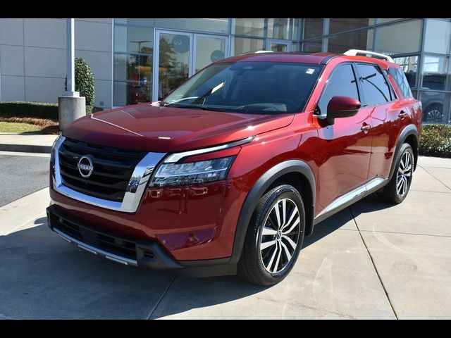 2023 Nissan Pathfinder Platinum