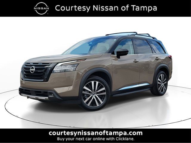 2023 Nissan Pathfinder Platinum