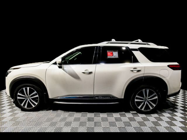 2023 Nissan Pathfinder Platinum