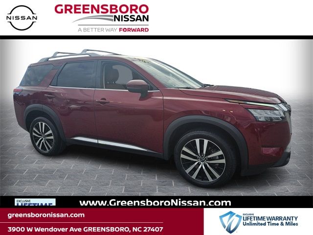 2023 Nissan Pathfinder Platinum