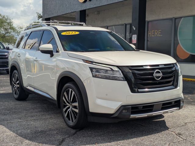 2023 Nissan Pathfinder Platinum