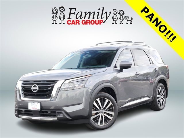 2023 Nissan Pathfinder Platinum