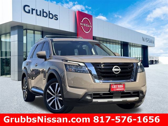 2023 Nissan Pathfinder Platinum