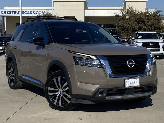 2023 Nissan Pathfinder Platinum