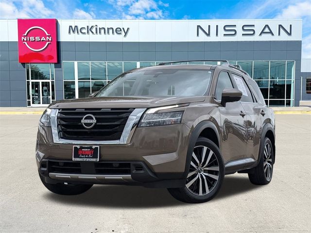 2023 Nissan Pathfinder Platinum