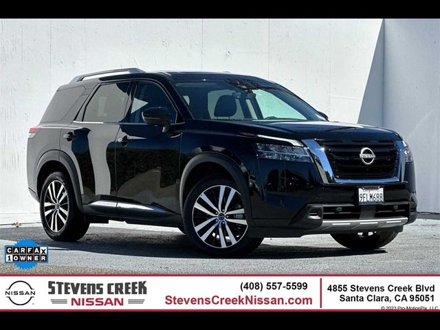 2023 Nissan Pathfinder Platinum