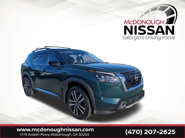 2023 Nissan Pathfinder Platinum