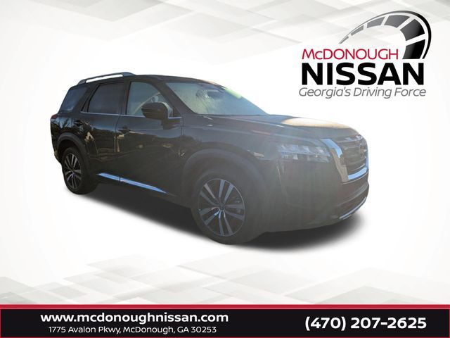 2023 Nissan Pathfinder Platinum