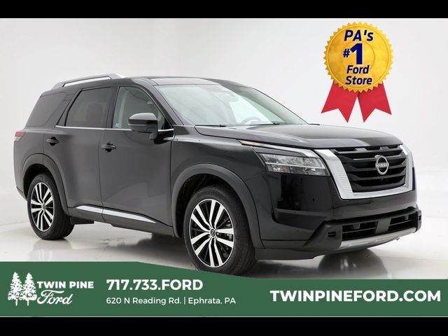 2023 Nissan Pathfinder Platinum