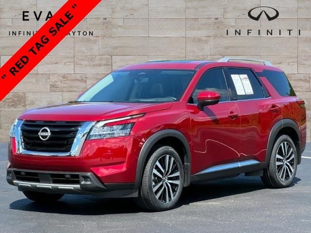 2023 Nissan Pathfinder Platinum