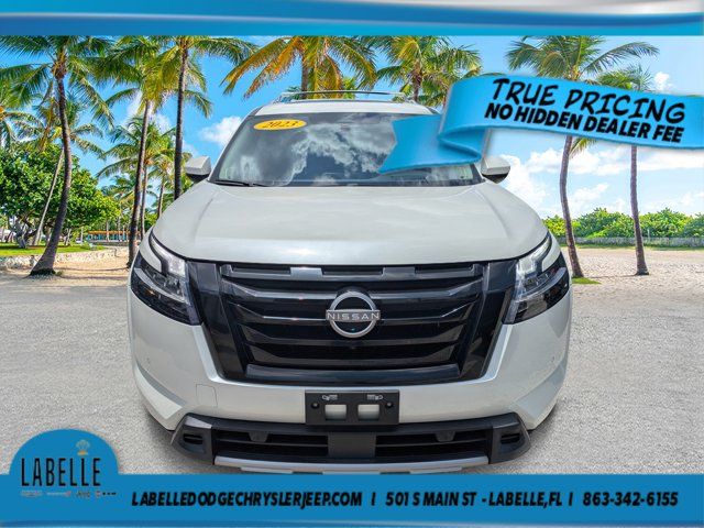 2023 Nissan Pathfinder Platinum