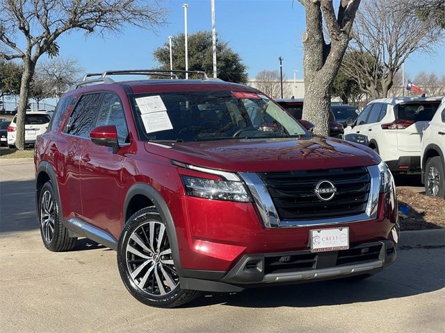 2023 Nissan Pathfinder Platinum