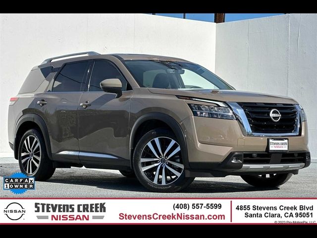 2023 Nissan Pathfinder Platinum