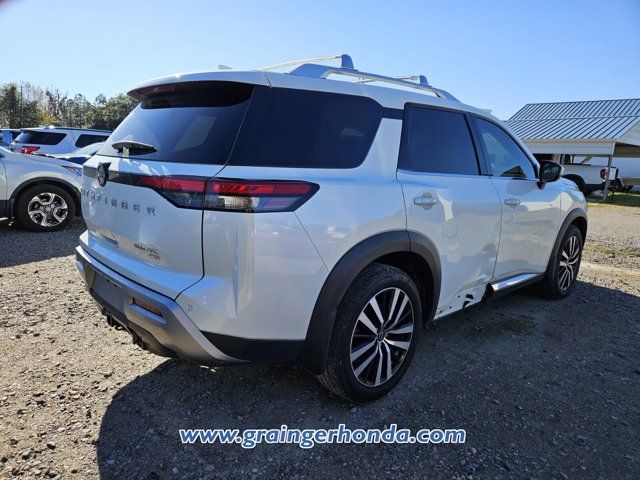 2023 Nissan Pathfinder Platinum