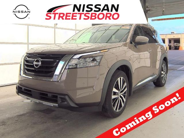 2023 Nissan Pathfinder Platinum