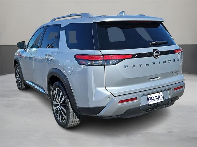 2023 Nissan Pathfinder Platinum