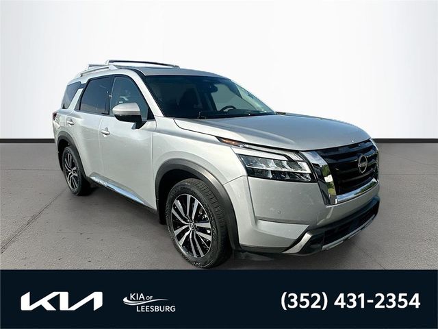 2023 Nissan Pathfinder Platinum