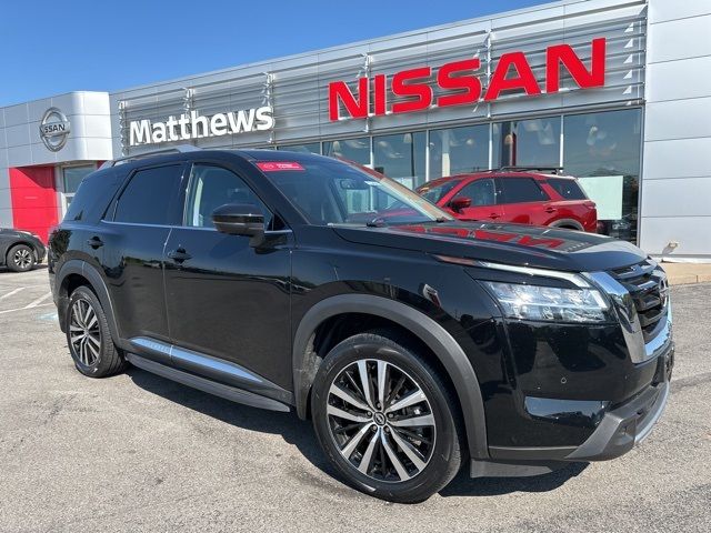 2023 Nissan Pathfinder Platinum