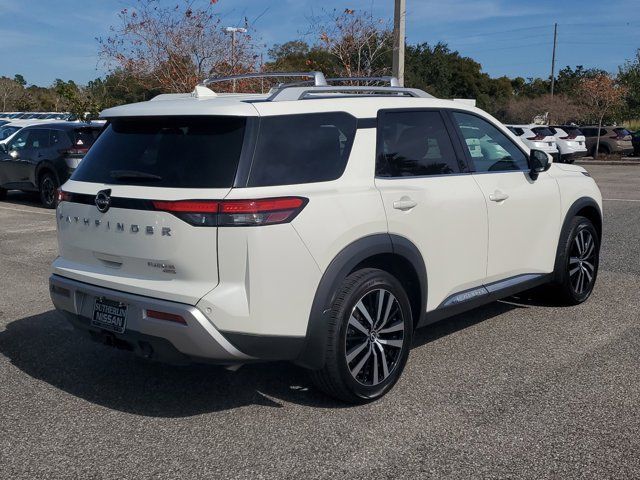 2023 Nissan Pathfinder Platinum