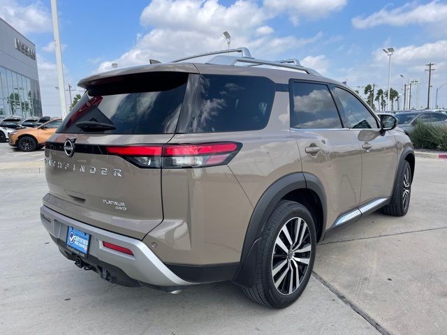 2023 Nissan Pathfinder Platinum