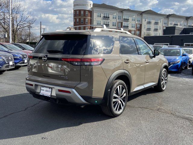 2023 Nissan Pathfinder Platinum