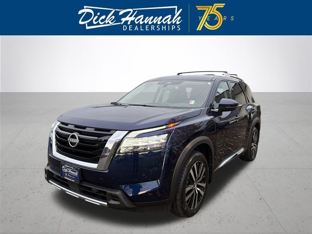 2023 Nissan Pathfinder Platinum