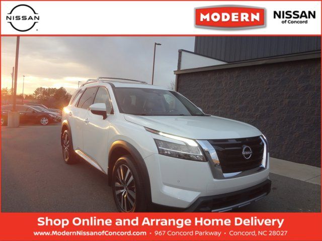 2023 Nissan Pathfinder Platinum