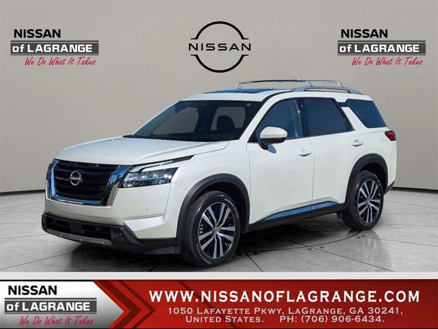 2023 Nissan Pathfinder Platinum