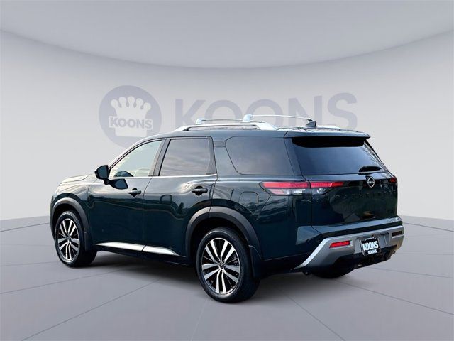 2023 Nissan Pathfinder Platinum