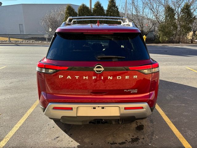 2023 Nissan Pathfinder Platinum