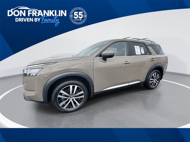 2023 Nissan Pathfinder Platinum