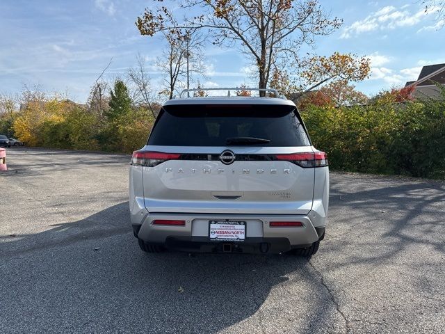 2023 Nissan Pathfinder Platinum