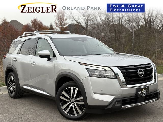 2023 Nissan Pathfinder Platinum