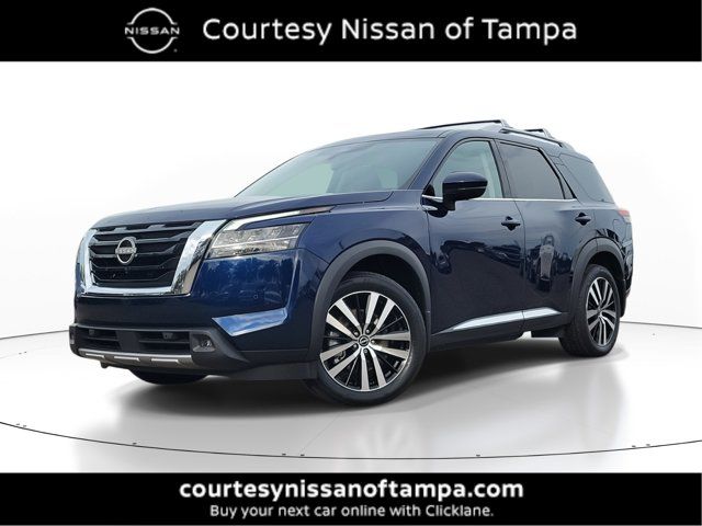 2023 Nissan Pathfinder Platinum