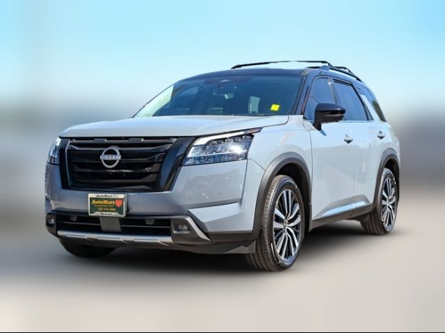 2023 Nissan Pathfinder Platinum