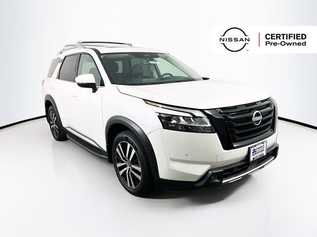 2023 Nissan Pathfinder Platinum