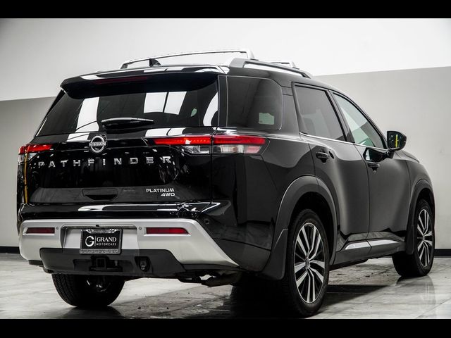 2023 Nissan Pathfinder Platinum