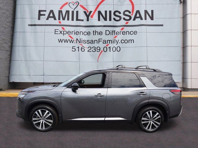 2023 Nissan Pathfinder Platinum