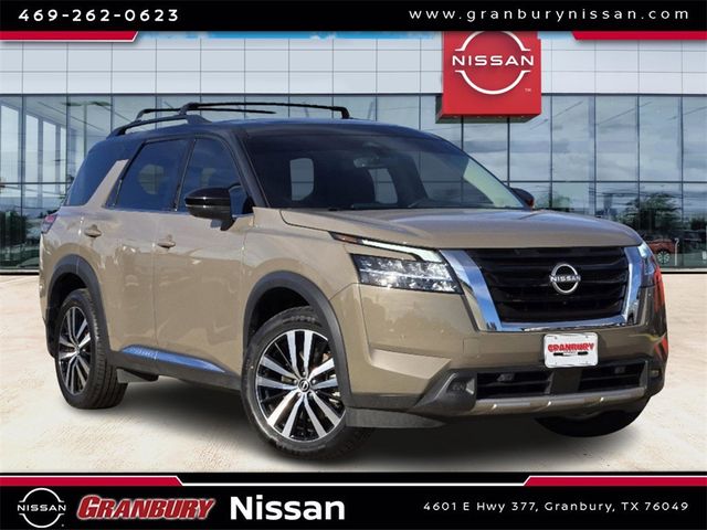 2023 Nissan Pathfinder Platinum