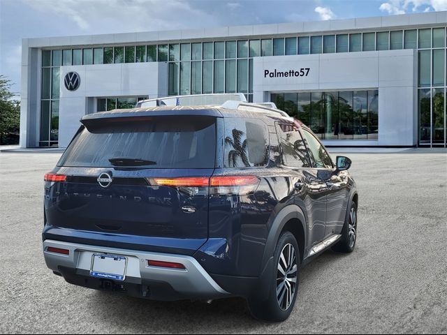 2023 Nissan Pathfinder Platinum